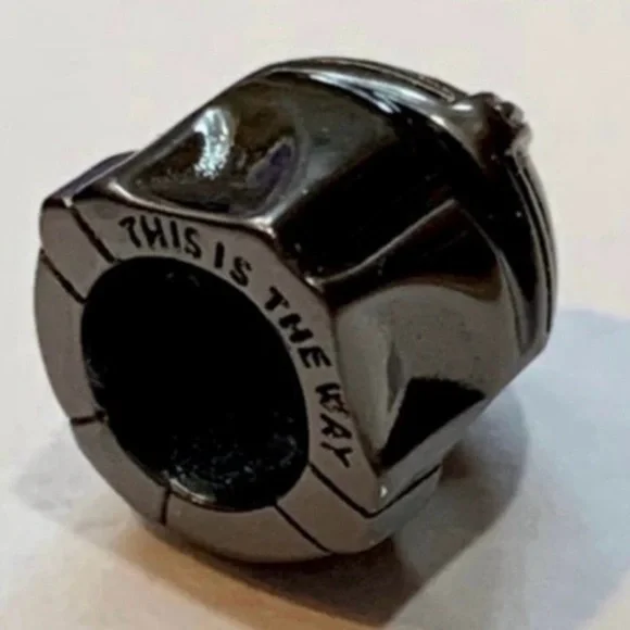 Brand New Retired Pandora x Disney x Star Wars Lucas Films Mandalorian Helmet - Picture 3 of 16